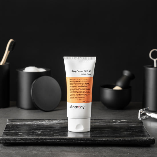 DayCreamSPF303oz-2_09f72613-1d21-4586-b7b4-a2fe463935f9_550x.jpg